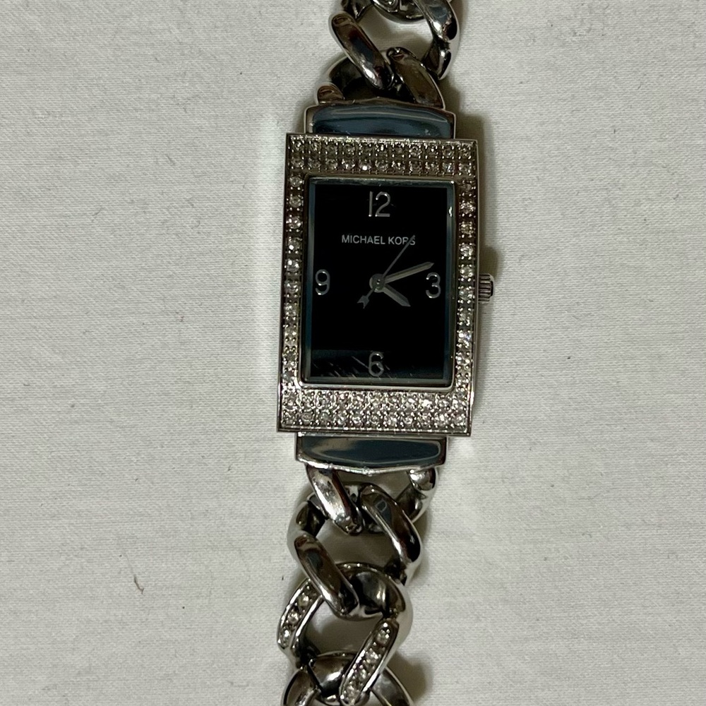 Women’s Special Edition Michael Kors Glitz Chunky Chain Bracelet Watch - Picture 7 of 7